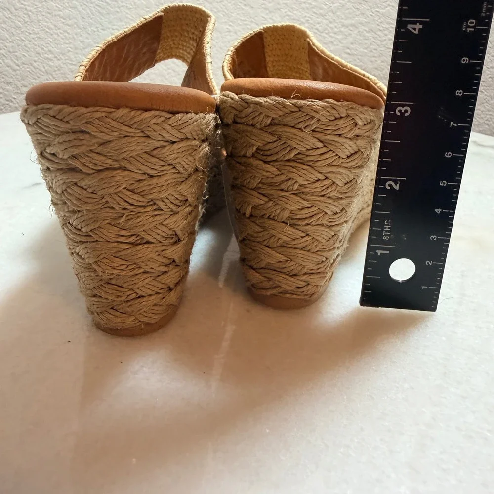 Andre Assous Nitra Raffia Tan Woven Espadrille Wedge Sandals Womens 9M